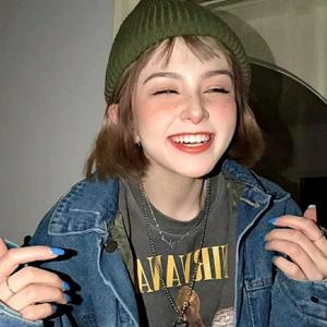 奥特曼曼🦄头像