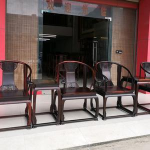 凭祥聚乾阁红木头像