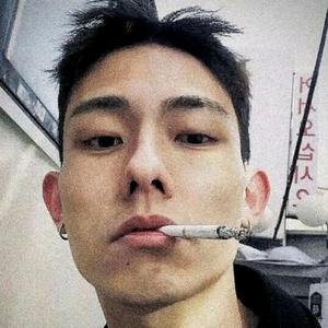 小刘的无敌打手🤨头像