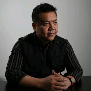 (疯)峰子编导头像