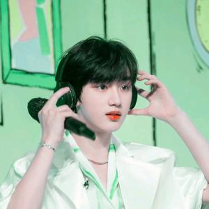 訂叶粥晓💫头像