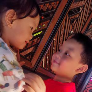 悦意潮玩店头像