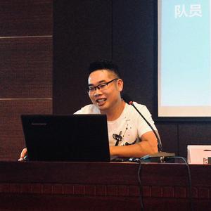 职教小红老师头像