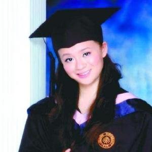 芳芳爱看书头像