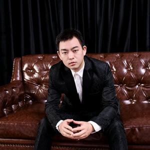 封坛小雷哥头像