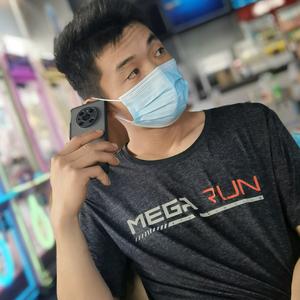 电梯小李哥头像