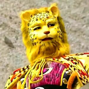 苏菲是个吸血鬼头像