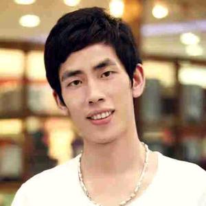 阿小很强大头像