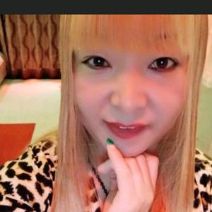 黑衣玫瑰🌹头像