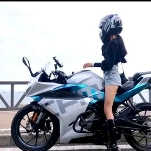 云耀汽摩车贴头像