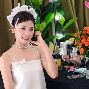 珊珊老师 鸭 👩头像