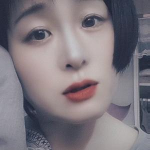 碧尤头像