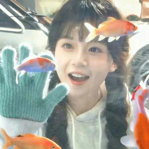 我爱刷牙.(问价不回的滚远点)头像