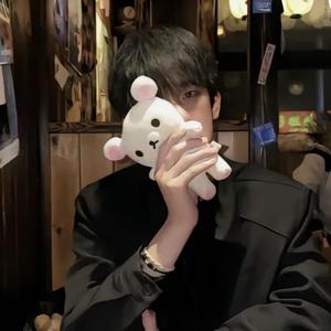 吃着降压药摸高压线头像