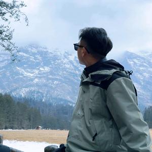 给雷总打工的小王头像