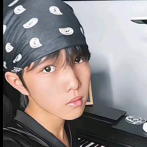 宋.舒.妮.哼❤️⁵²⁰头像