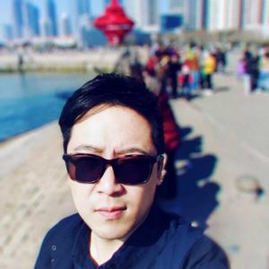 月亮還不園头像