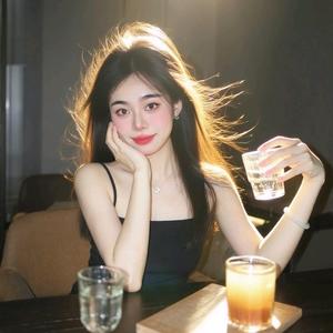 草莓🍓张熟了头像