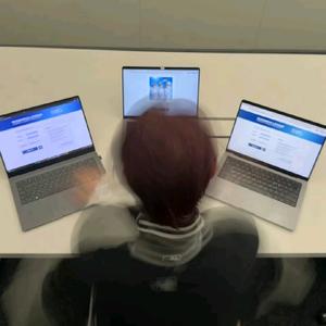 唱跳废物wu～头像