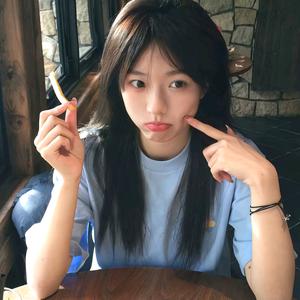 不⁴辣妹好煩°头像