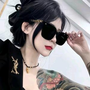 困困要努力吖头像