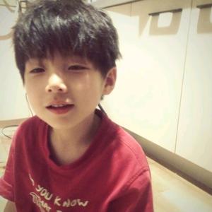 卓越🚶🏻‍♂️头像