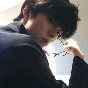 打瓦被打爆头像