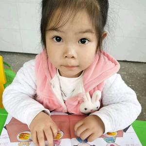 肖雅麻麻吖头像