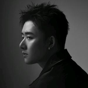 爱养鱼的夏辰头像