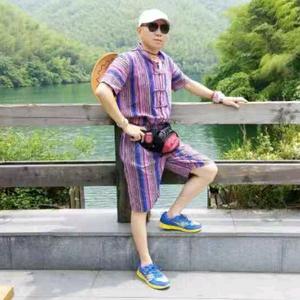 旅游推荐官小龙人头像