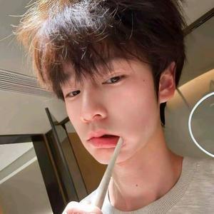 小帅爱测评头像