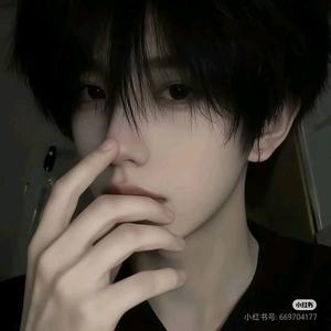 飘荡的树叶头像