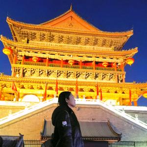 知世故而不世故头像