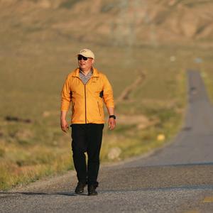 ～嗣魉哥～头像