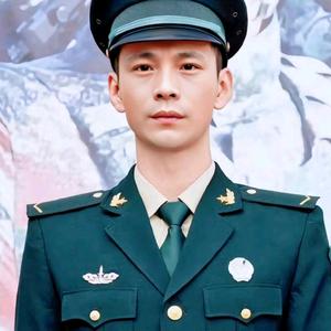 riyuebanxing10头像