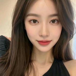 爱穿搭的小冰头像