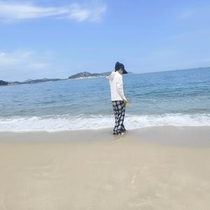 卖手机的吉吉头像