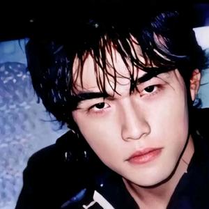 半岛铁盒⚓头像