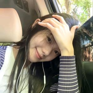 【是栀不是痣.＾】头像