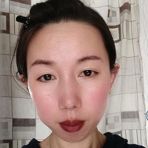 阿芳在努力头像