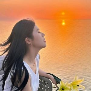 Nan哥有点素头像