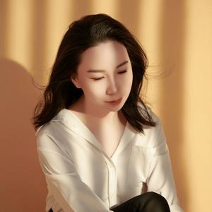 田苗·高定美学头像