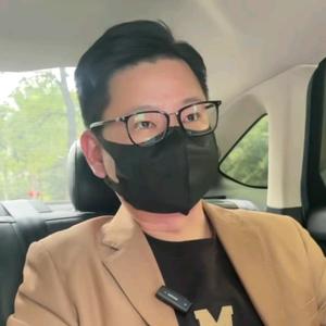 爱德华谈商业头像