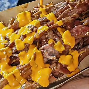 亮仔的野摊（湿辣牛肉）头像