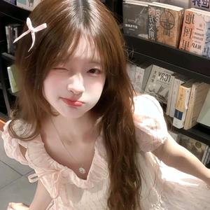 年糕不糕冷zᙆ头像