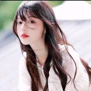 小鱼带你吃喝玩乐😍头像