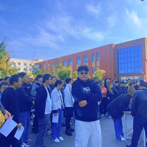 承德说工作头像