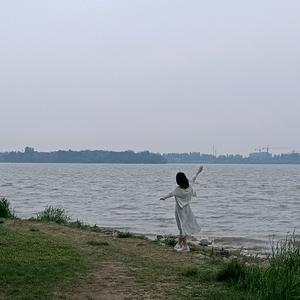 💞ℒᎭℯ⃝ℋ彩儿头像