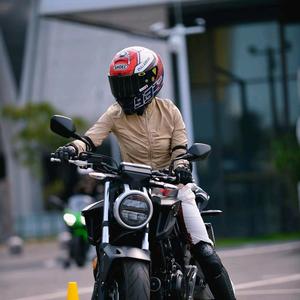 厦门aka达哥头像