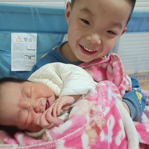 郧阳区小郭瓜子批发头像